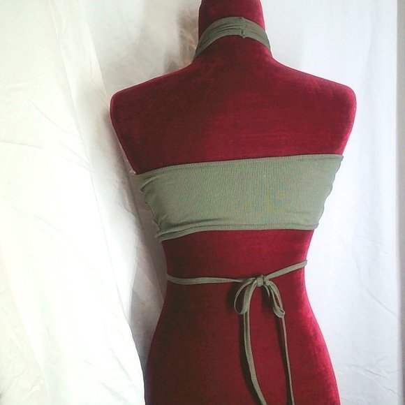 SHEIN Cross Halter Top - Picture 2 of 3